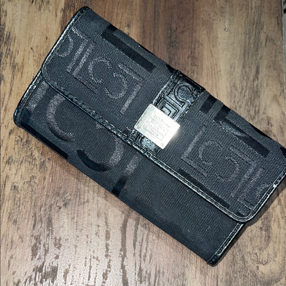 Liz Claiborne Black Wallet